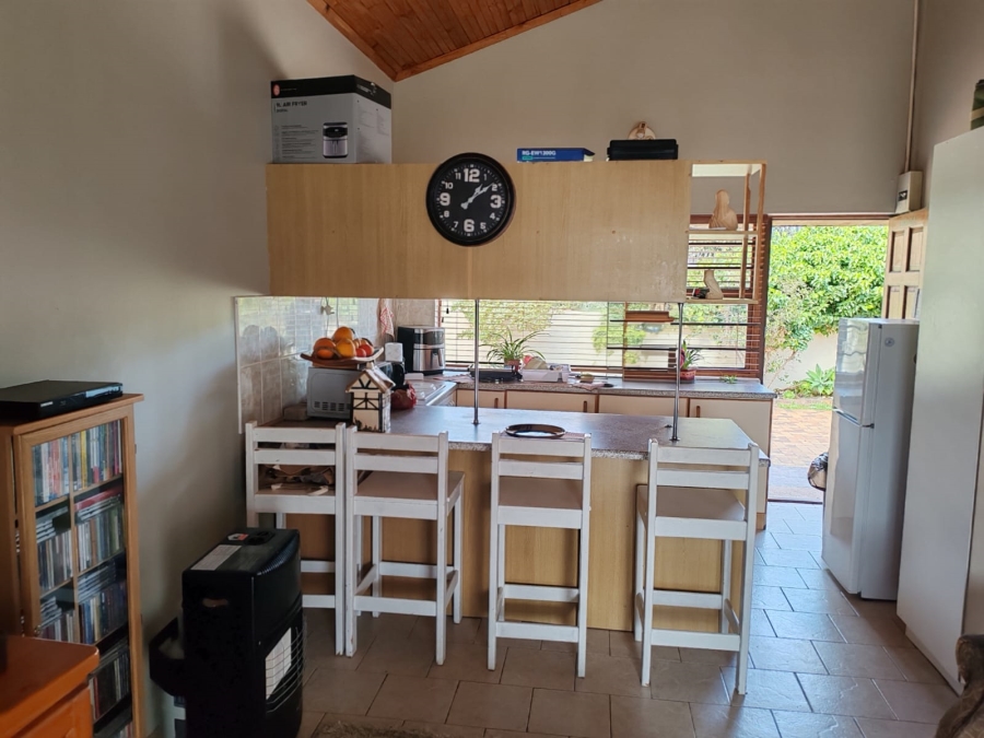 5 Bedroom Property for Sale in Perlemoenbaai Western Cape